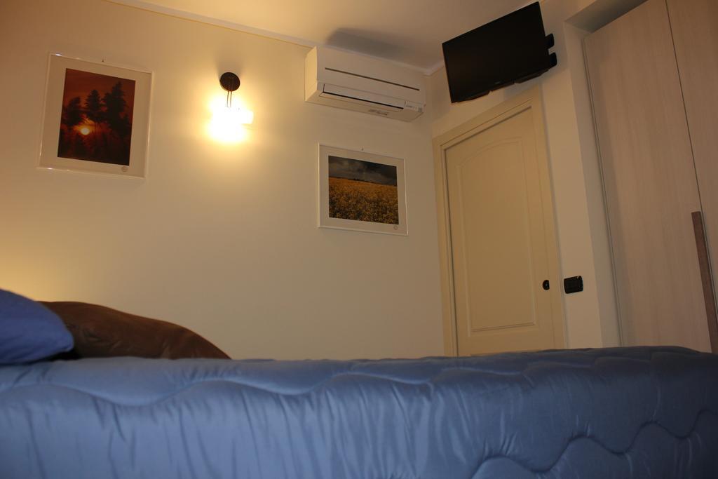 קלוזאנה סול לאגו Hostel Del Gal מראה חיצוני תמונה