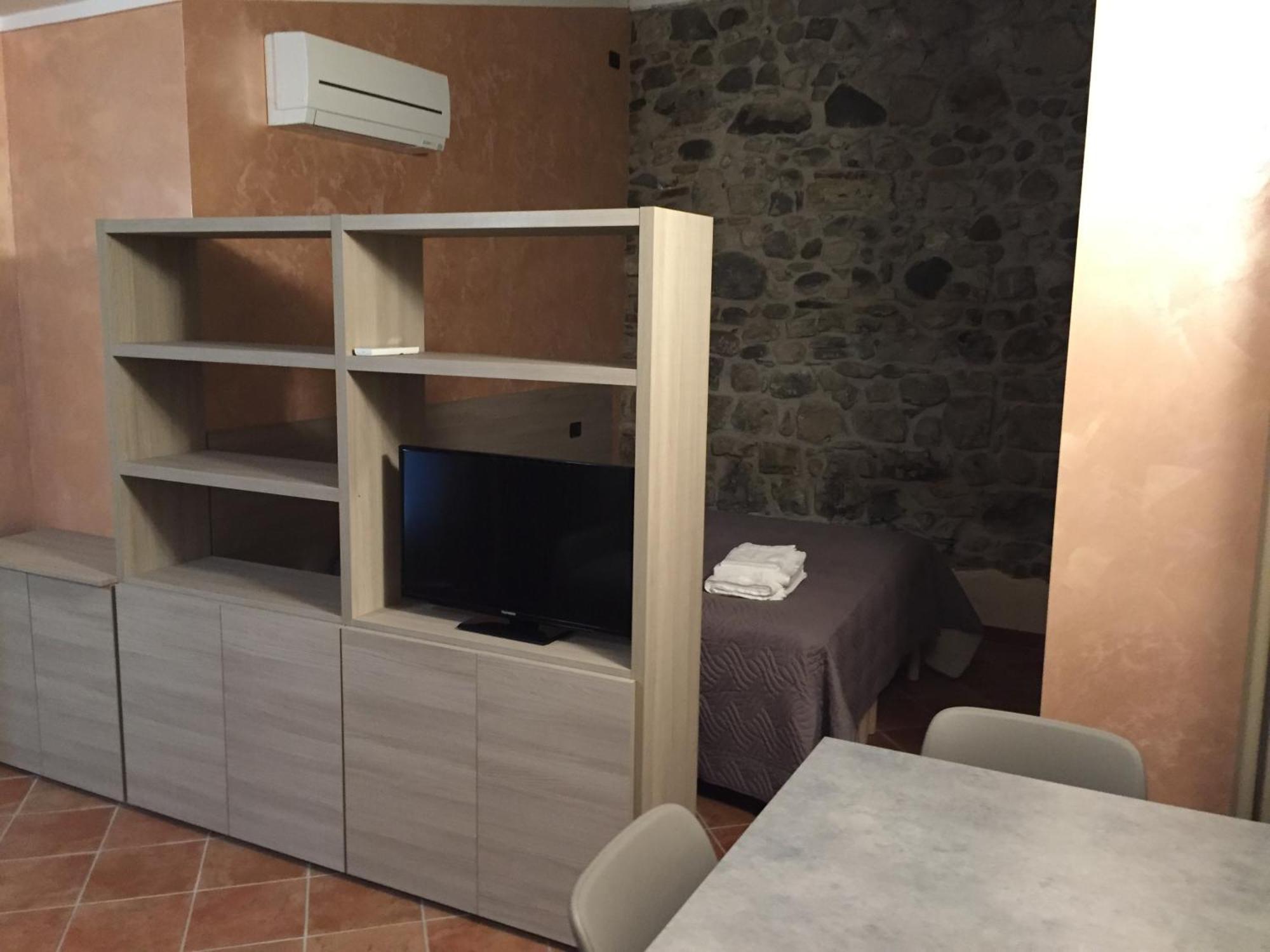 קלוזאנה סול לאגו Hostel Del Gal מראה חיצוני תמונה